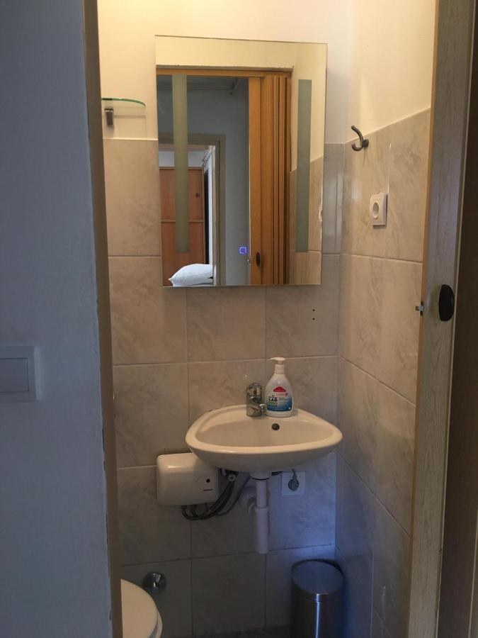 Apartmani Jurin Примоштен Екстер'єр фото