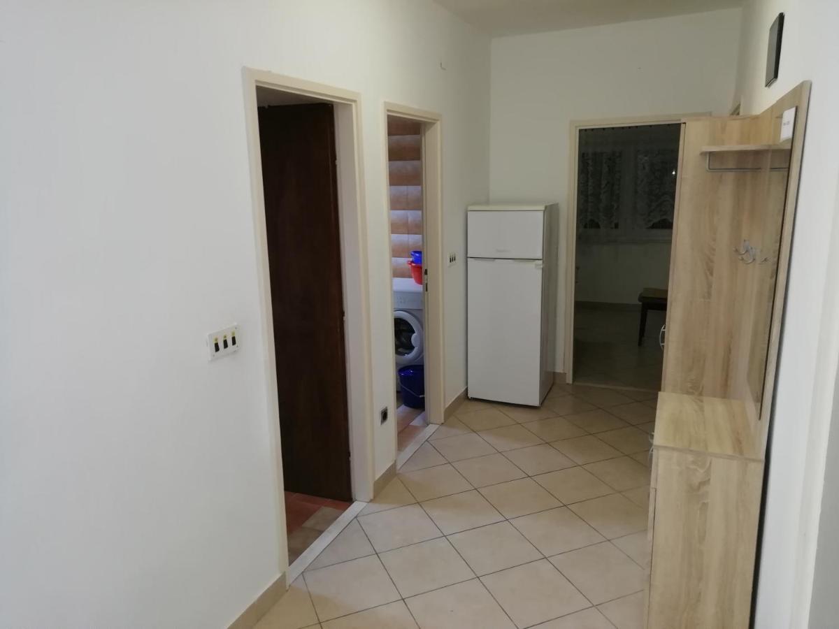 Apartmani Jurin Примоштен Екстер'єр фото